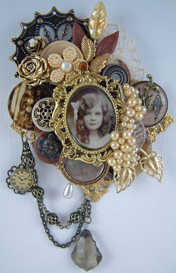 Artfully Musing Tutorial Making a Vintage Button Brooch
